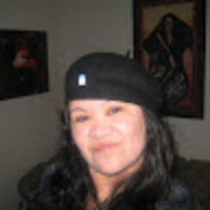 Meet your Posher, Evelyne